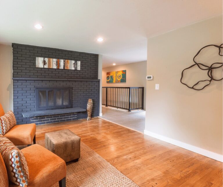 Using the Natural Beauty of Hickory Hardwood Flooring